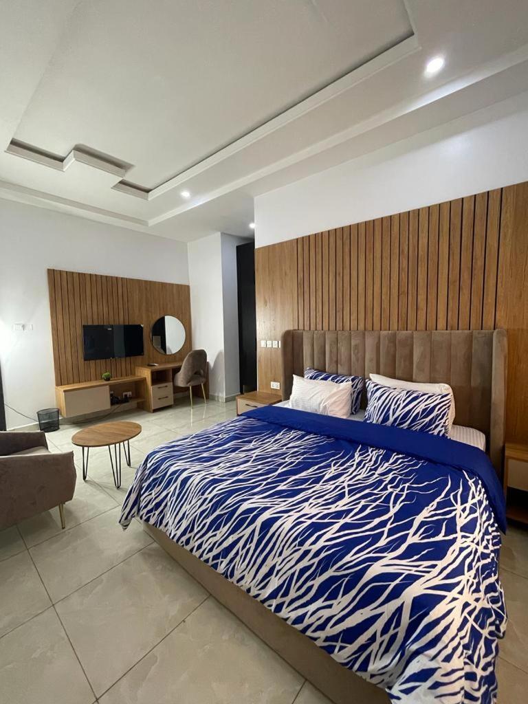 Regal Casero view 5