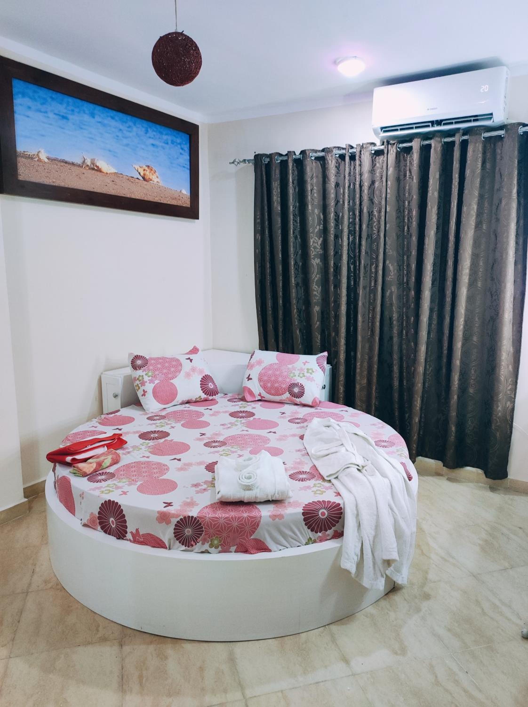 Oriental Tail Home