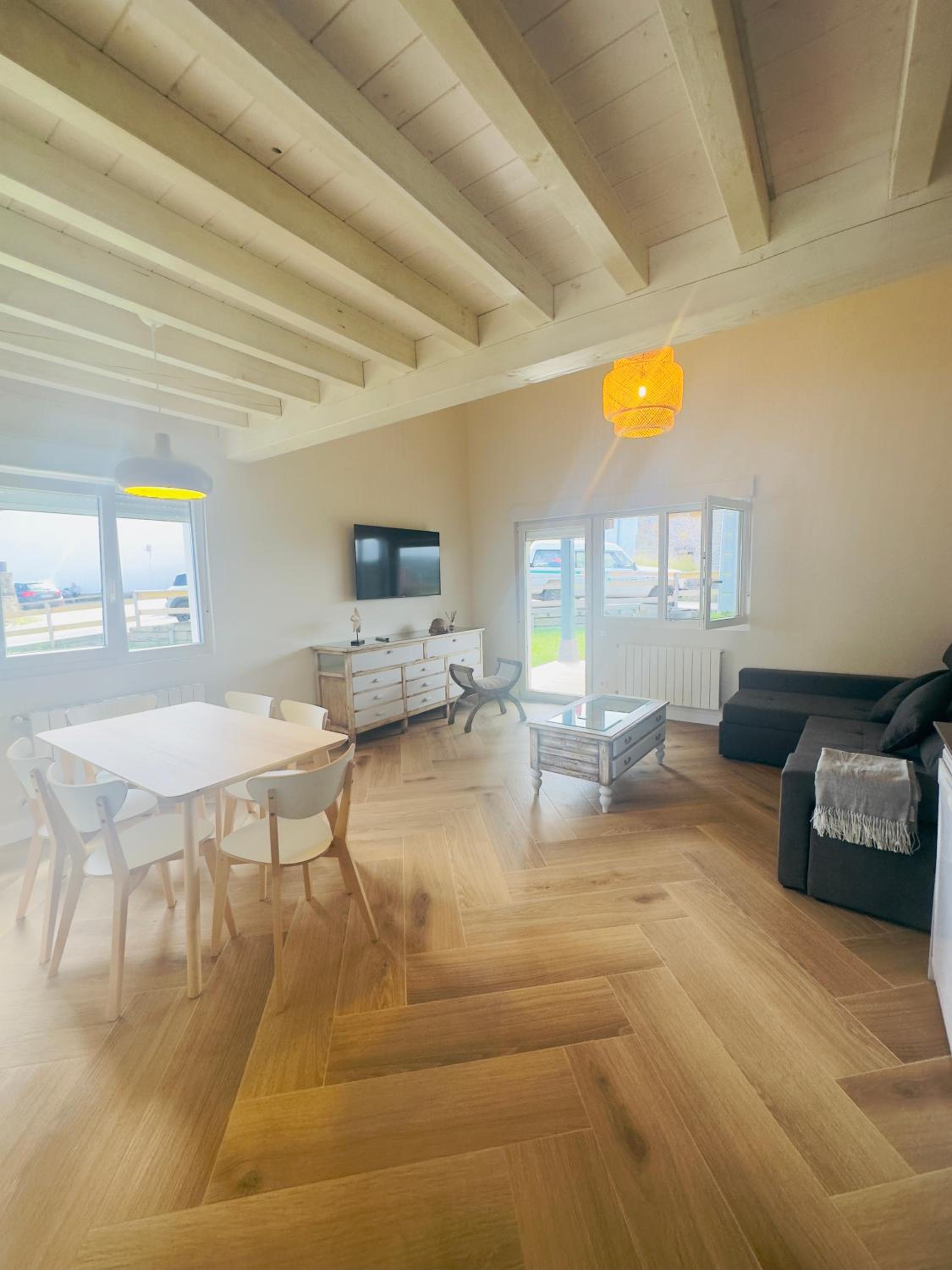 Apartamentos Requejil