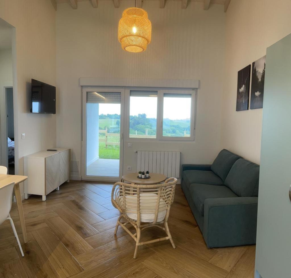 Apartamentos Requejil