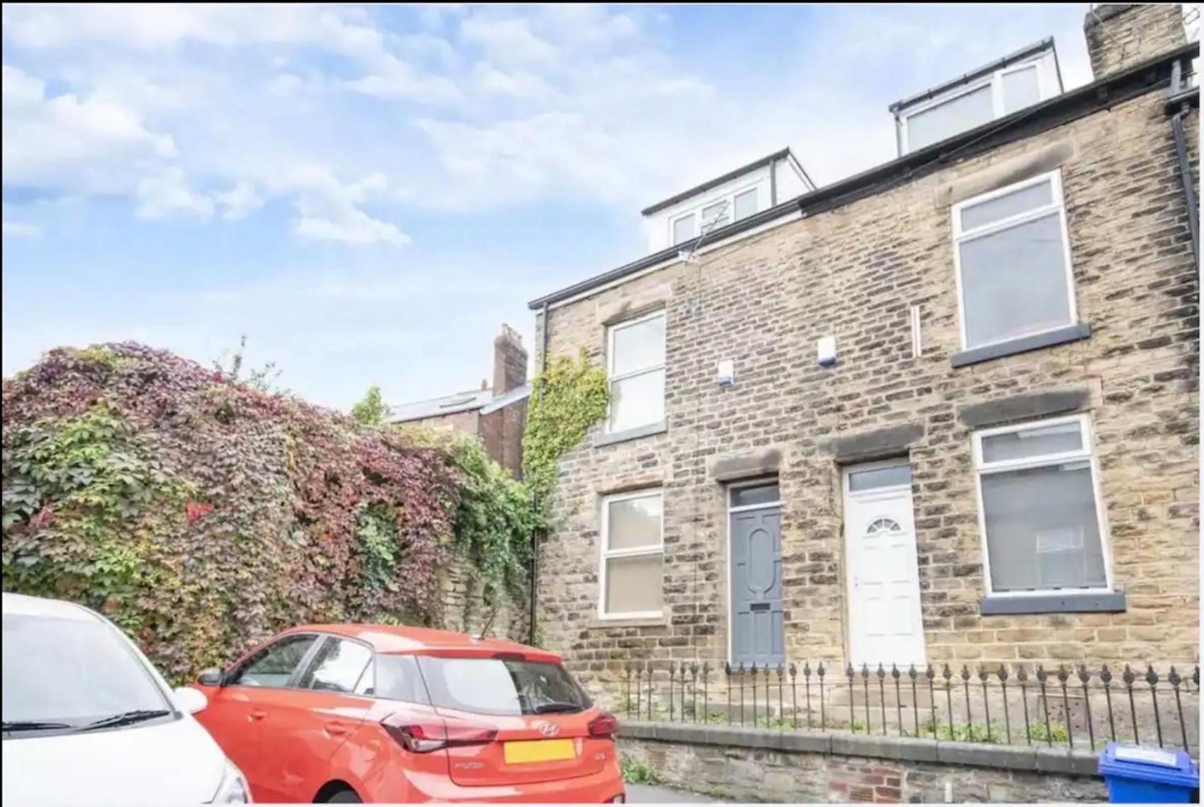 Lovely House by the park. view 5
