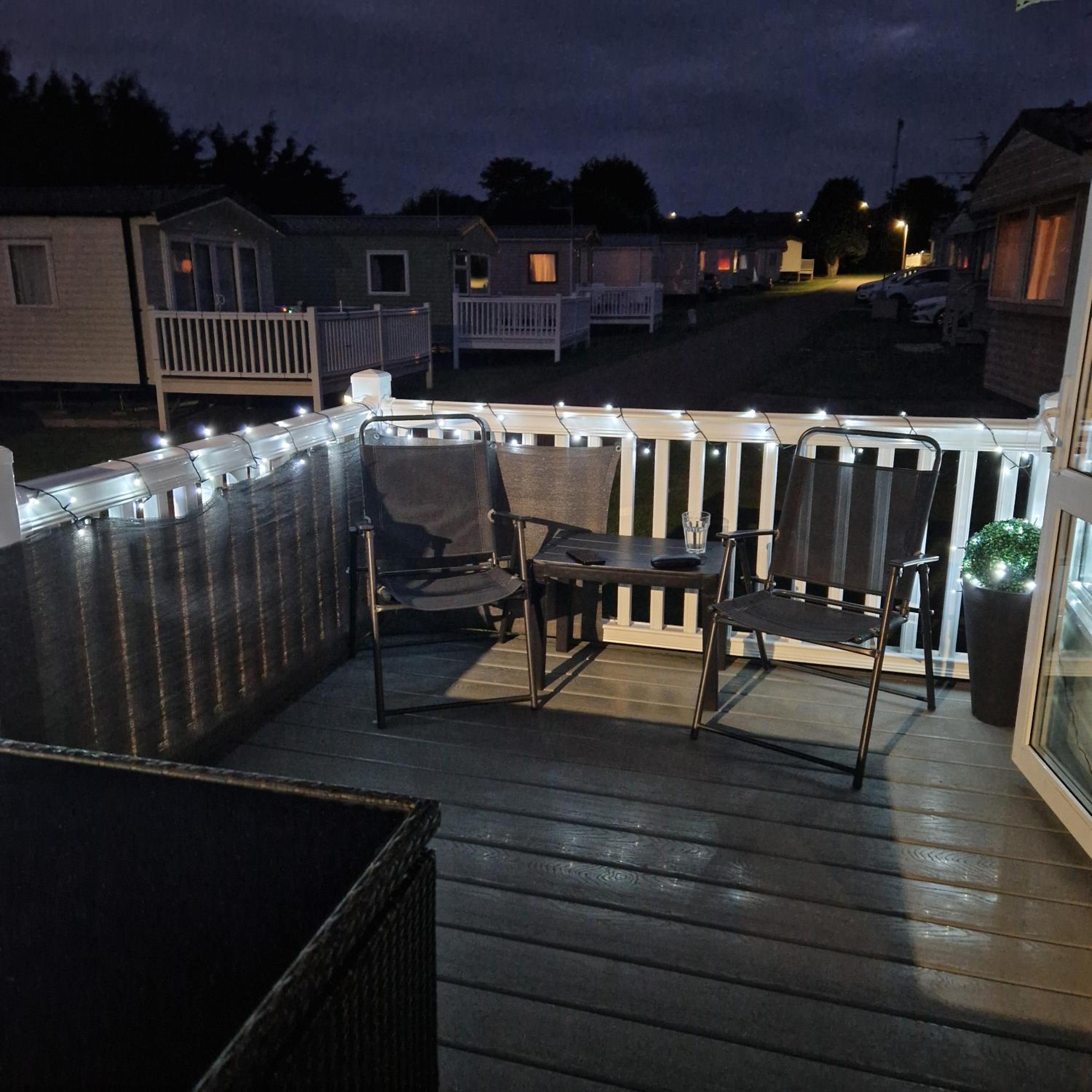 Modern 6 Berth Static Caravan, Hunstanton