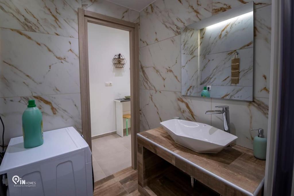The Mint - Stylish Studio in Egaleo-Athens