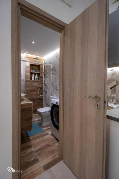 The Mint - Stylish Studio in Egaleo-Athens