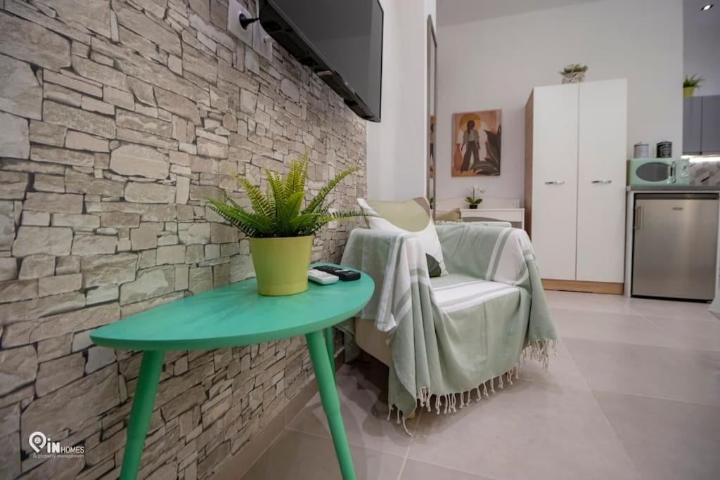 The Mint - Stylish Studio in Egaleo-Athens