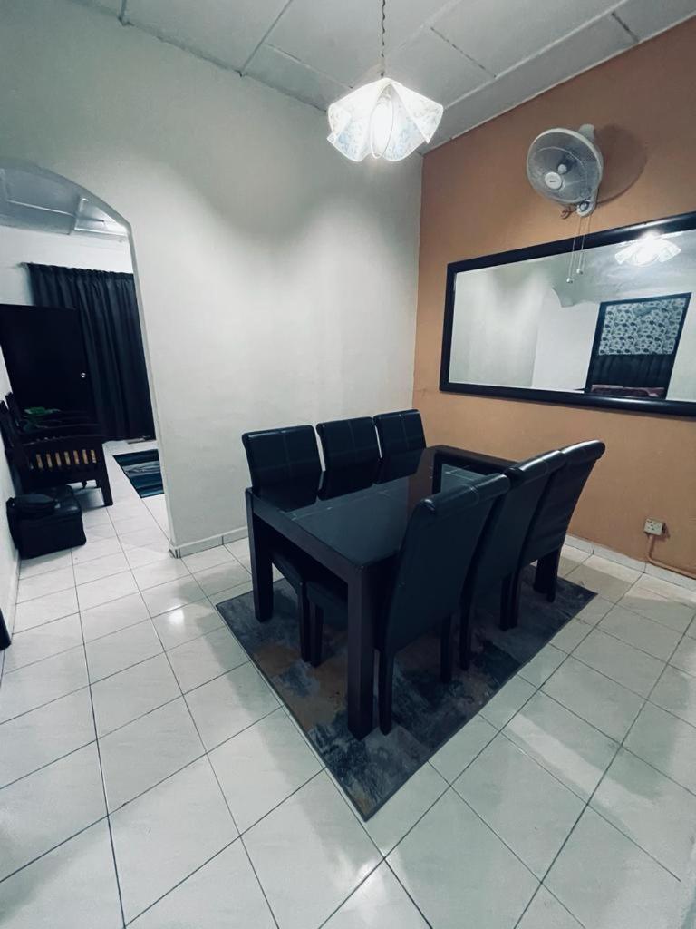 Daliya Homestay Ulu Tiram JB view 3