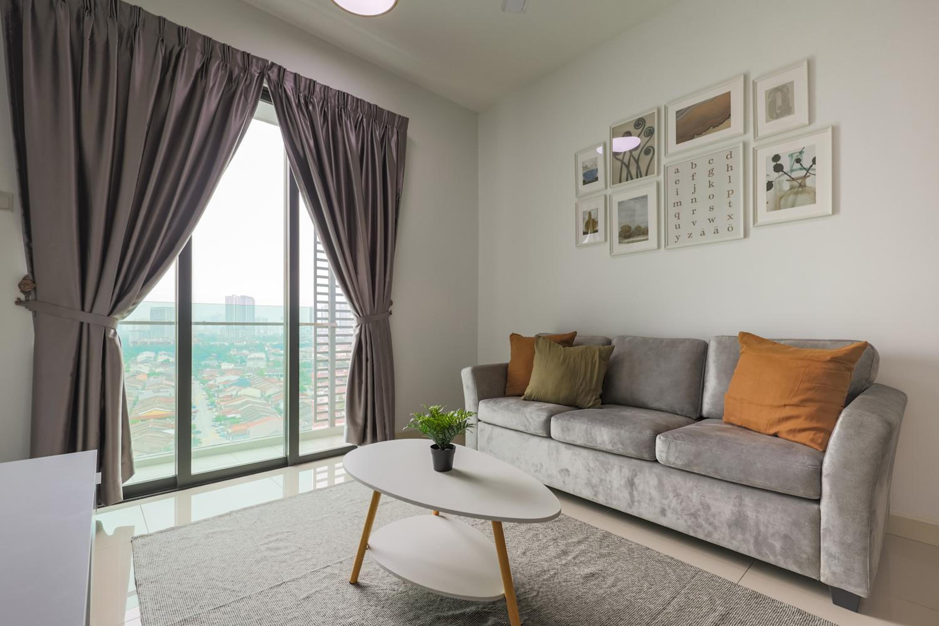 Beautiful 3B2B for 6 pax w Pool - Setapak