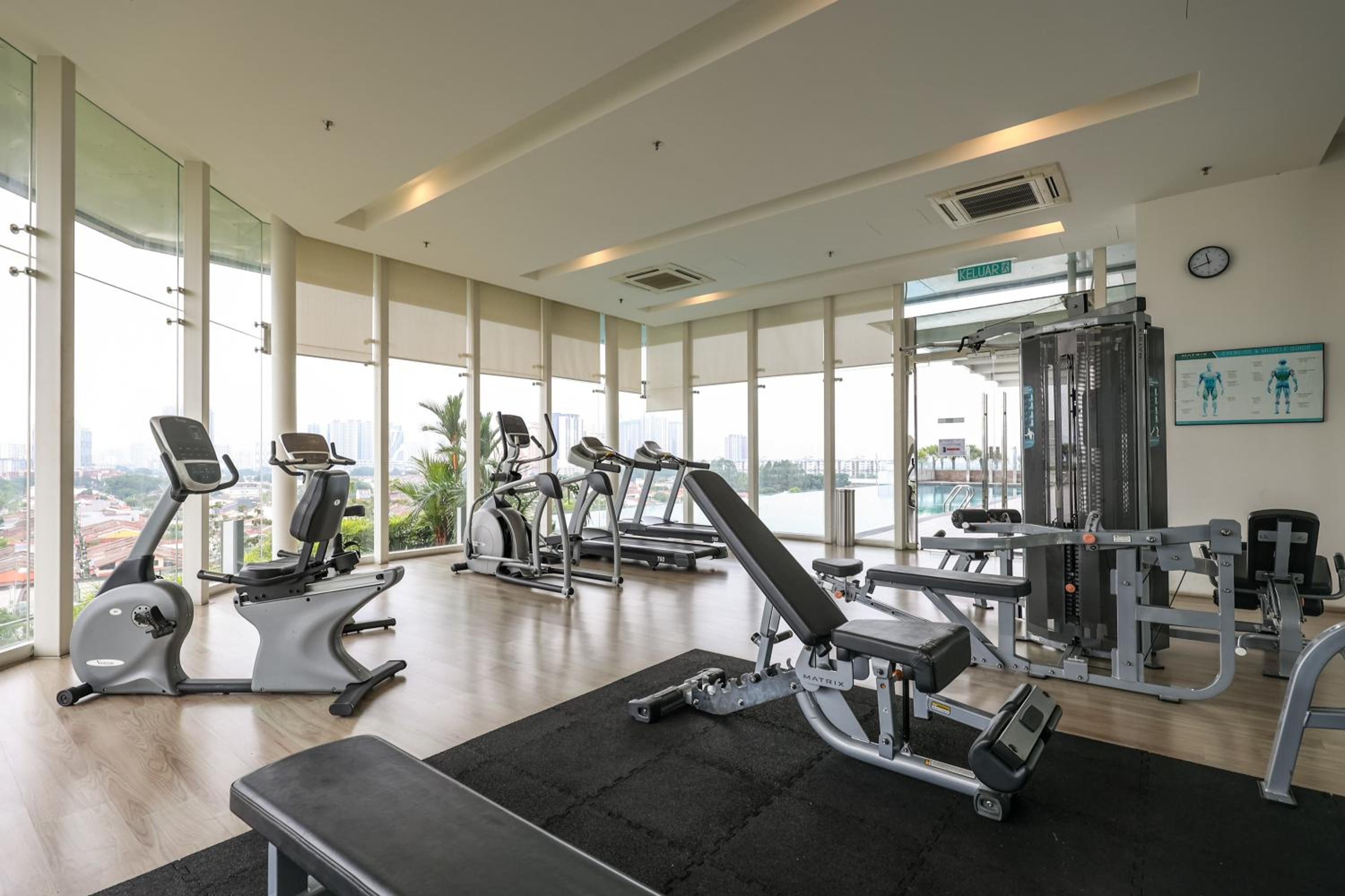 Beautiful 3B2B for 6 pax w Pool - Setapak