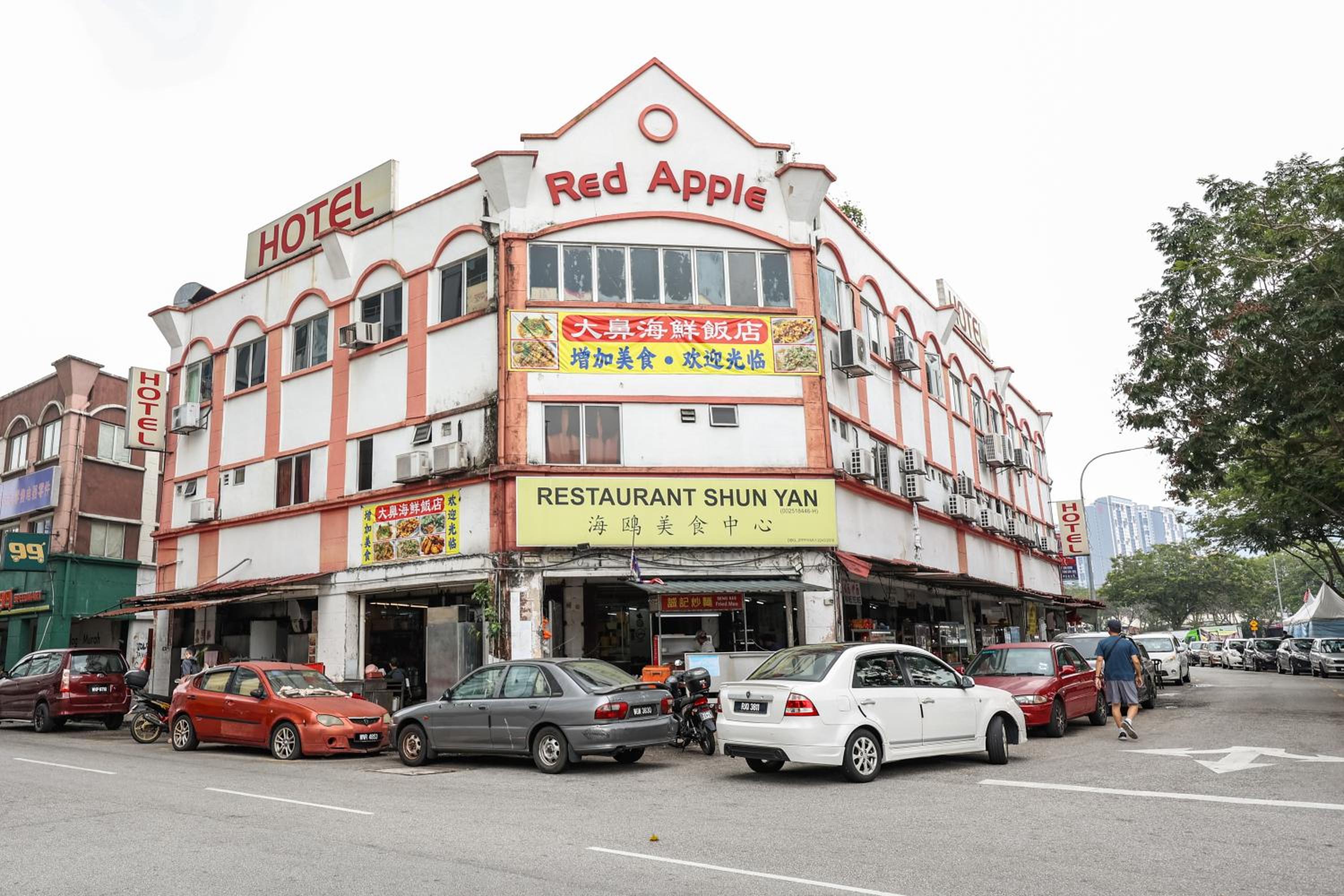 Beautiful 3B2B for 6 pax w Pool - Setapak