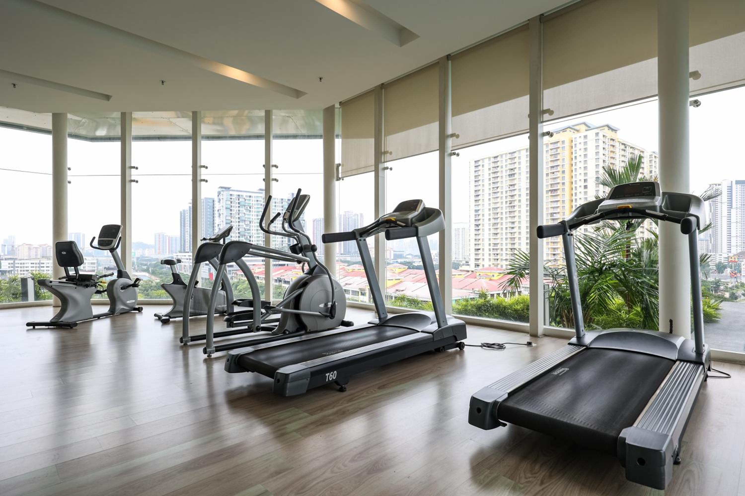 Beautiful 3B2B for 6 pax w Pool - Setapak