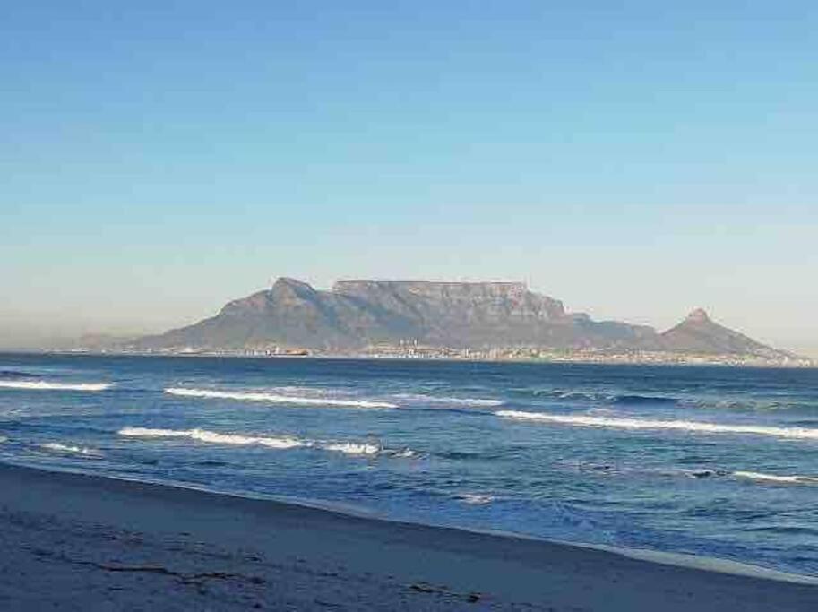 Beautiful Beachhouse Apartment in Blouberg view 3