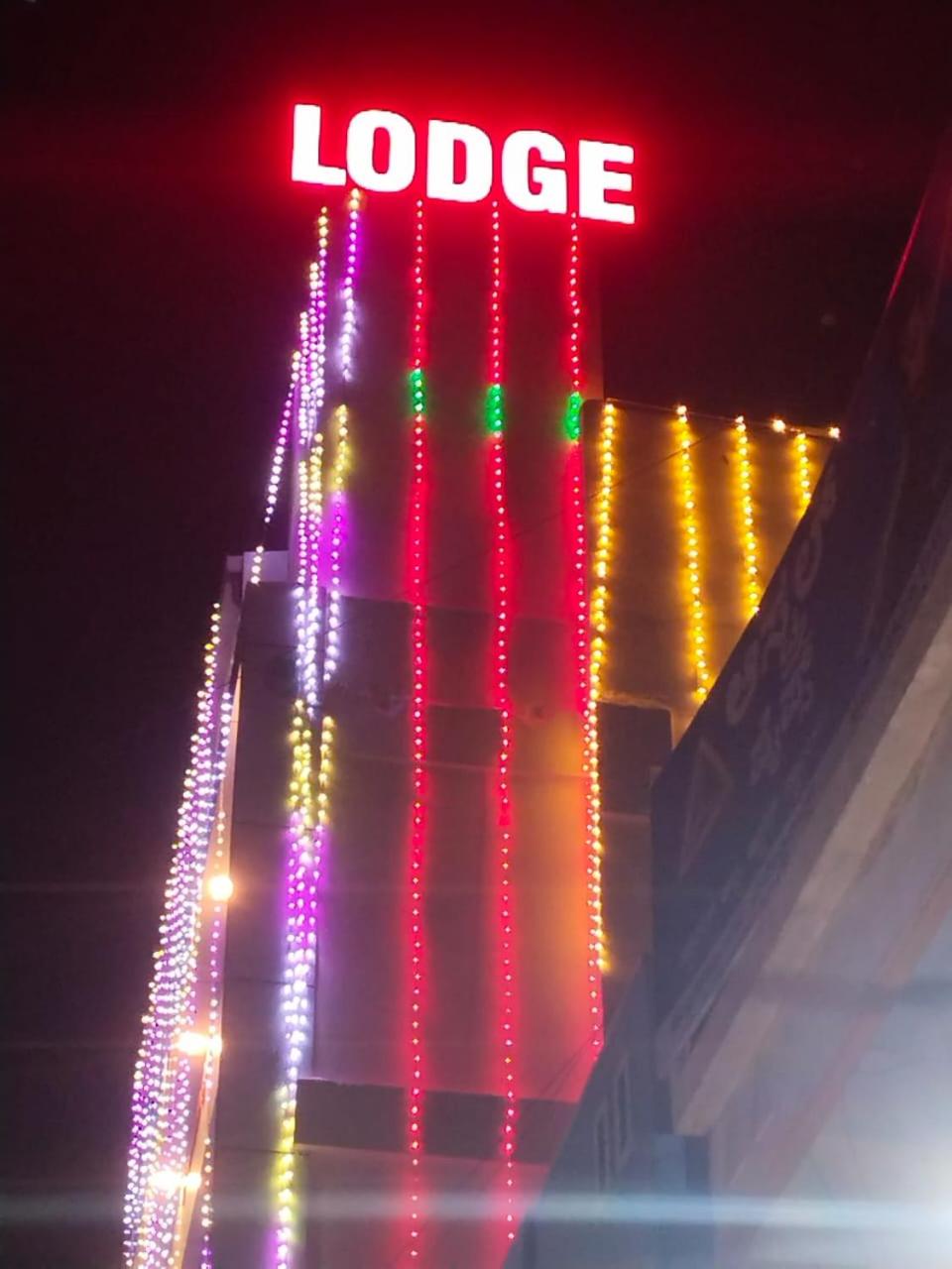 grand akshay hotel and a/c lodge view 5