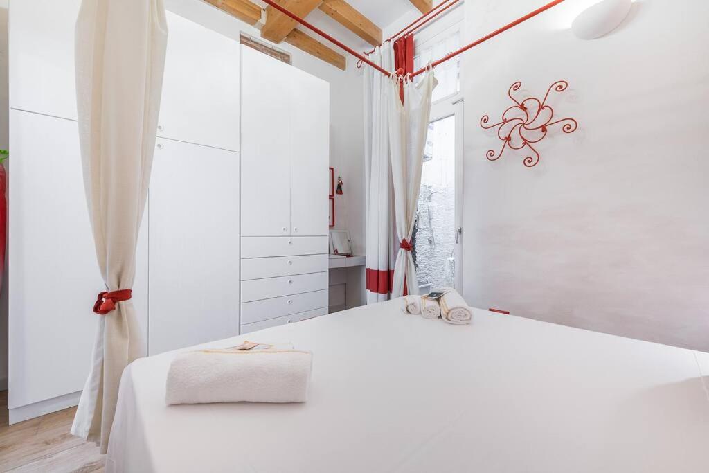 CHARMING HOUSE con doccia sensoriale e cortile interno - CENTRO STORICO