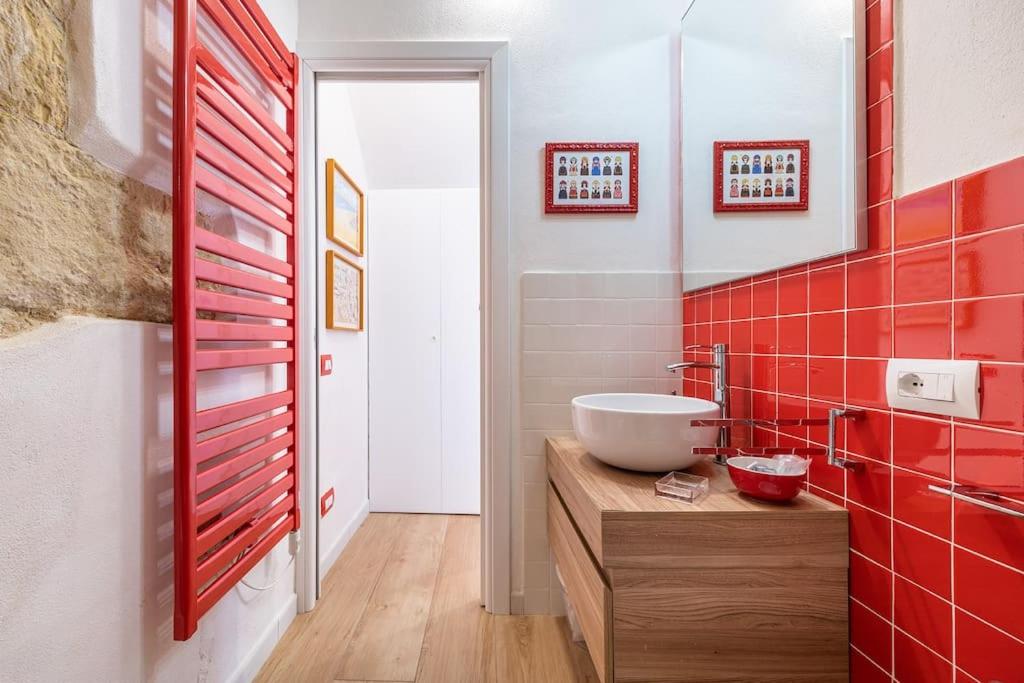 CHARMING HOUSE con doccia sensoriale e cortile interno - CENTRO STORICO