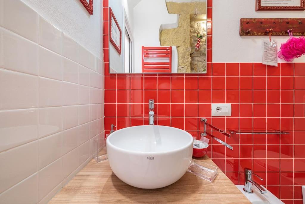 CHARMING HOUSE con doccia sensoriale e cortile interno - CENTRO STORICO