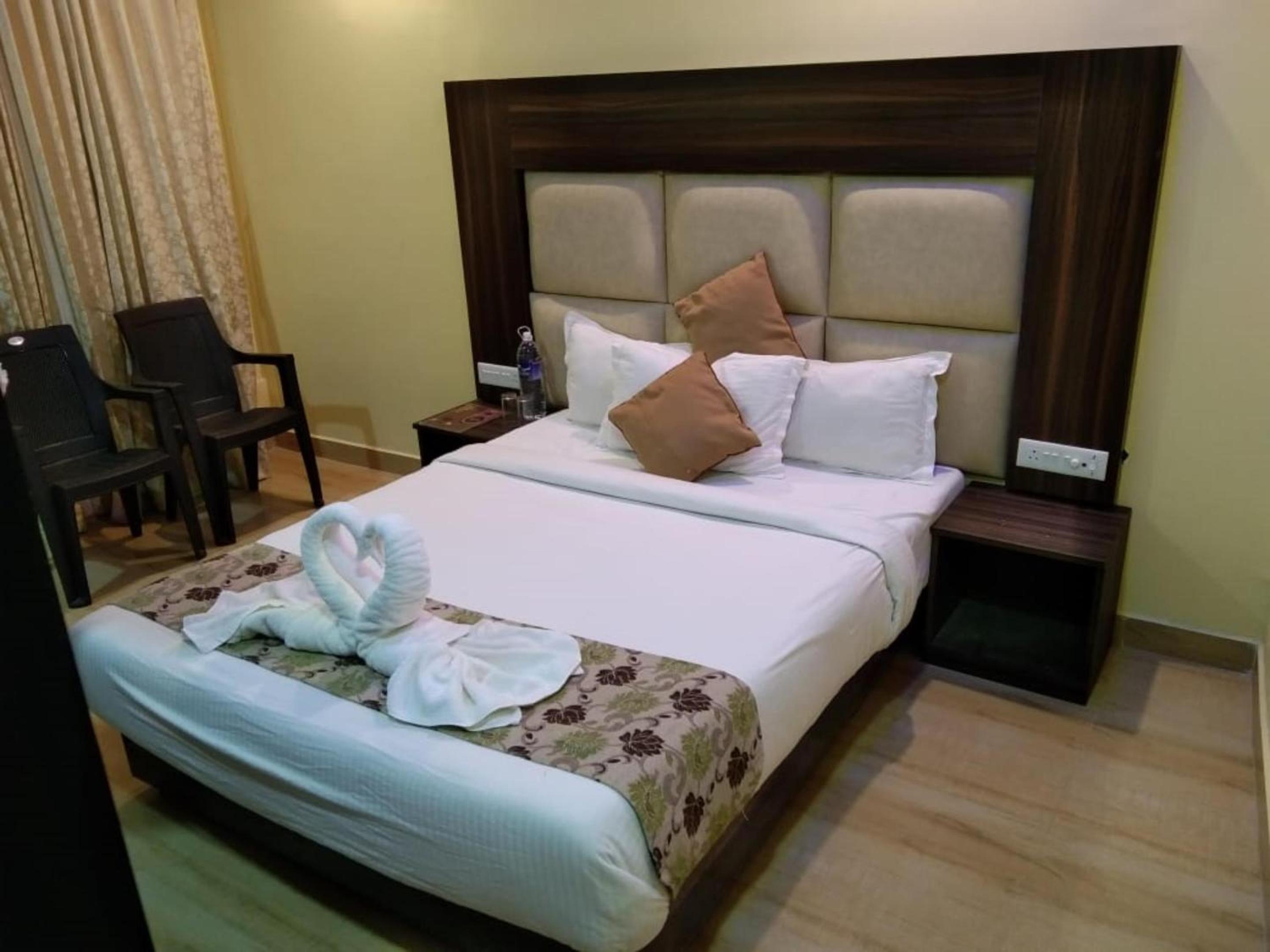 Gold India Beach Resort