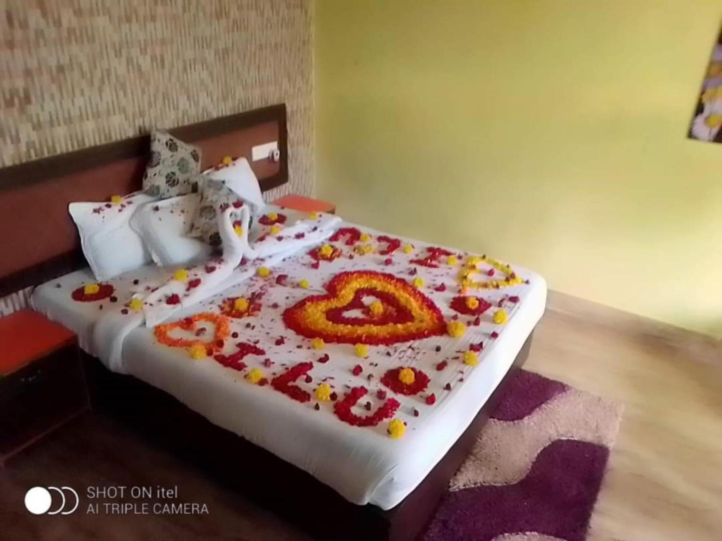 Gold India Beach Resort