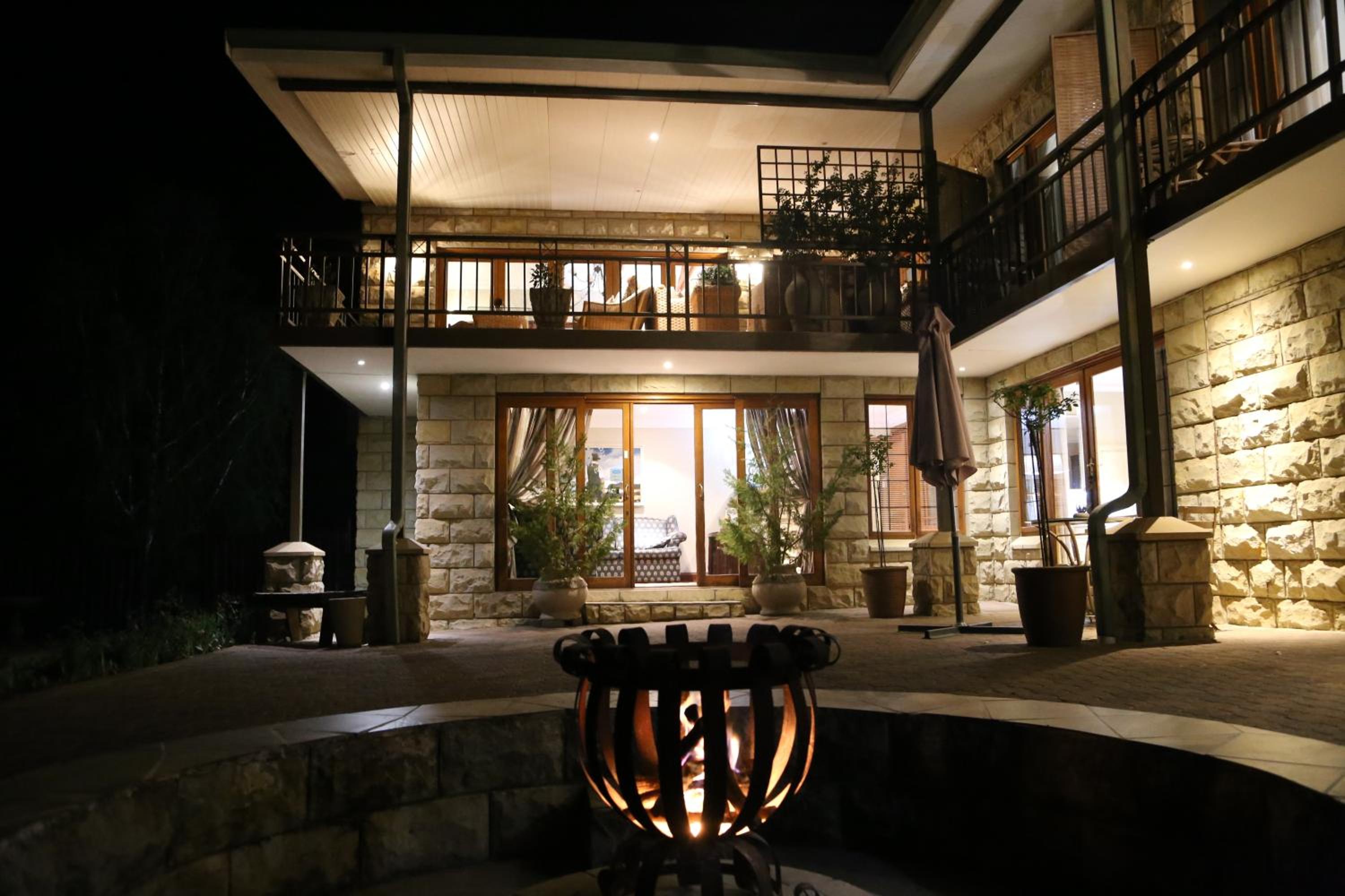 Mt Horeb Manor