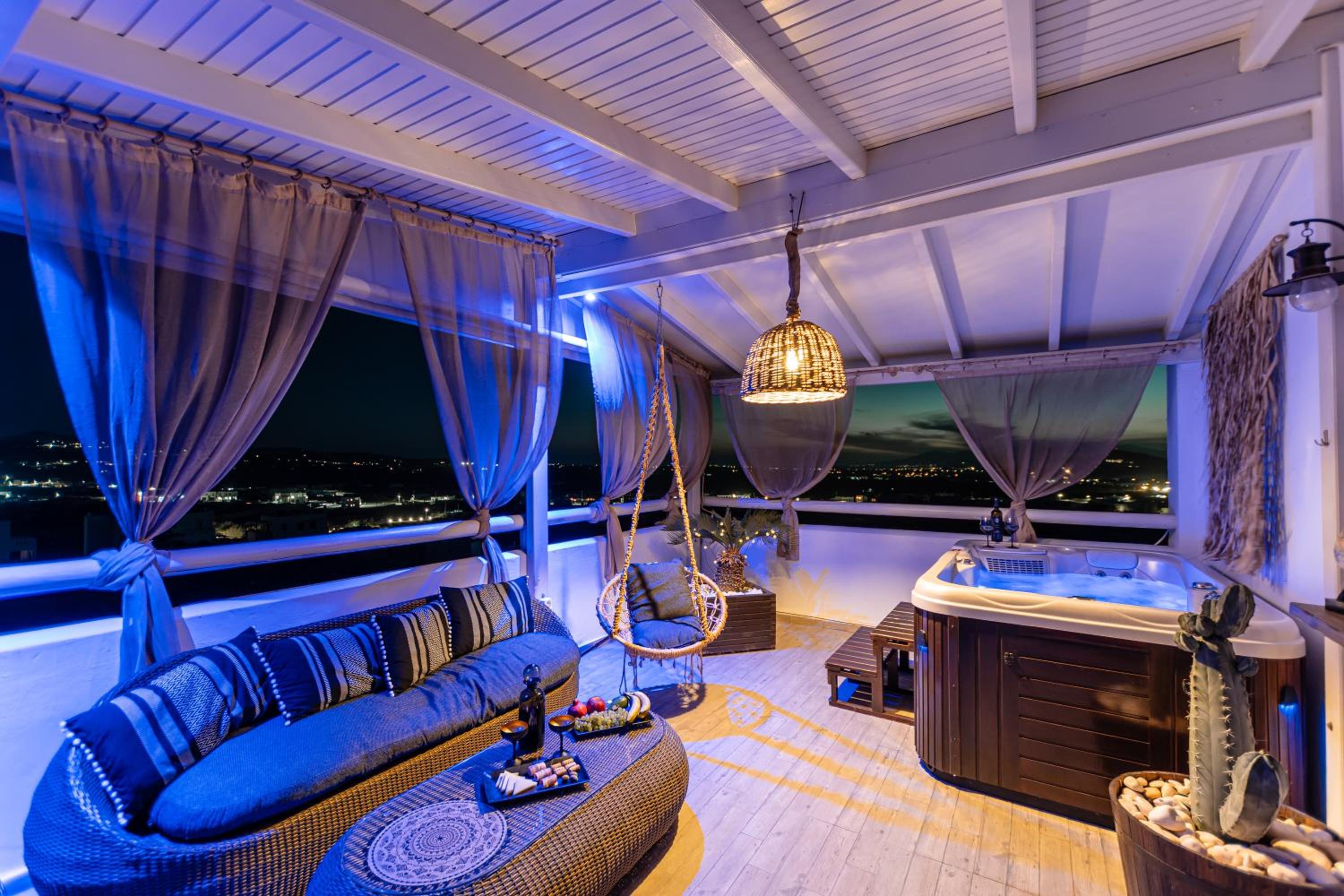 Black Velvet Naxos view 5