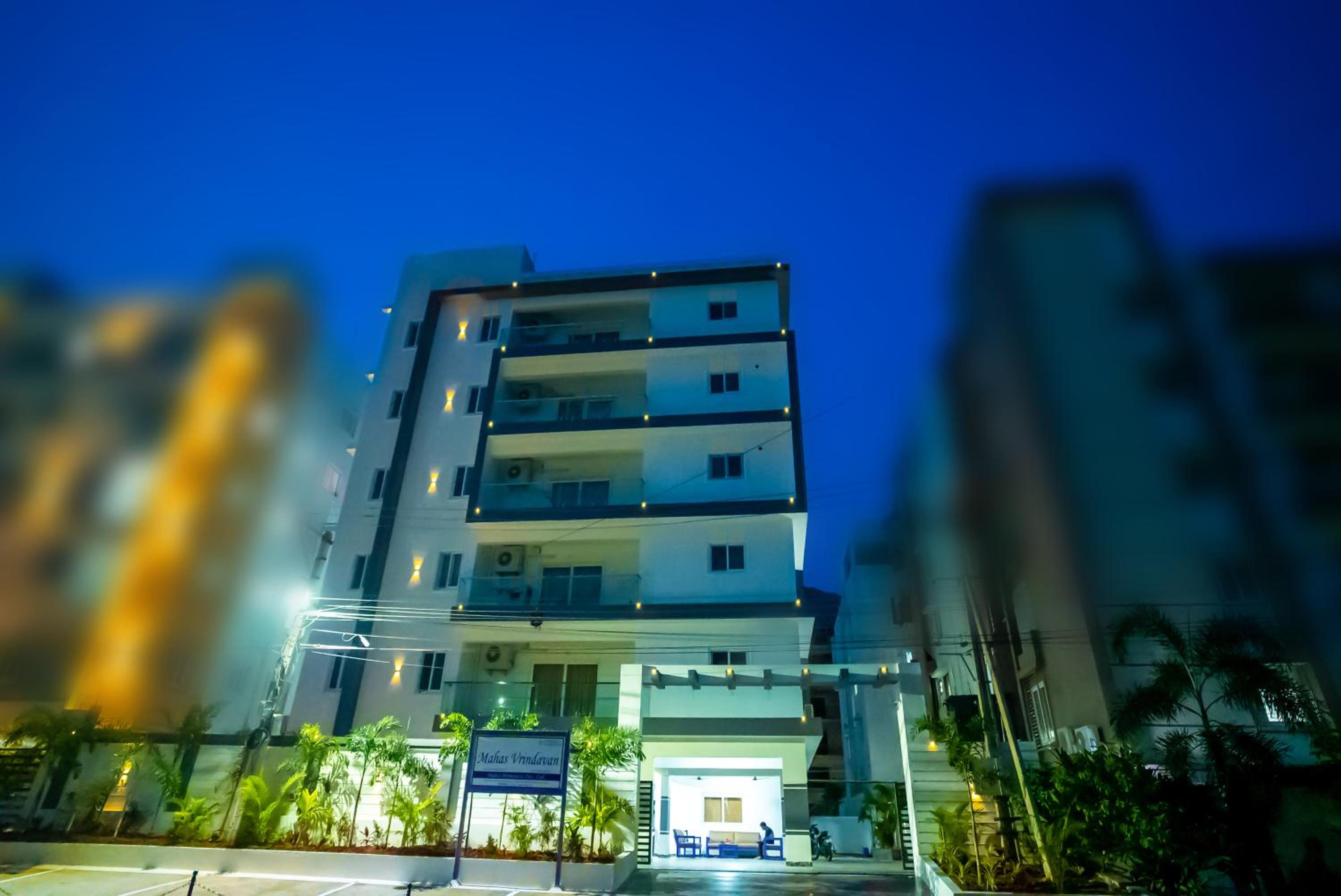 MAHAS Vrindavan by MAHAS Homestays - 3 BHK Flats - Fully Airconditioned view 3