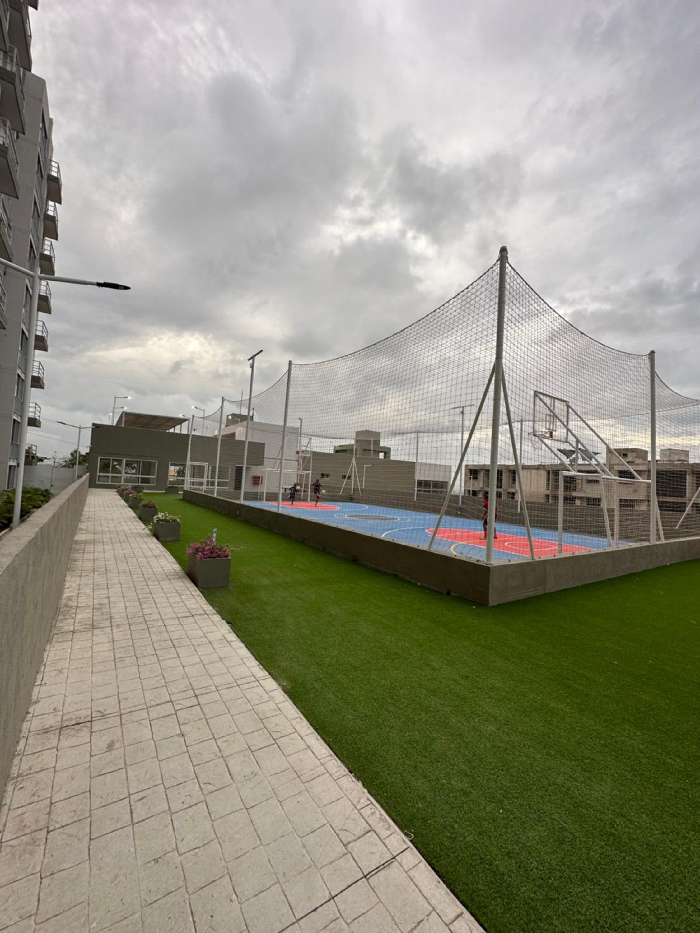 Increíble apartamento de 2 habitaciones con vista verde