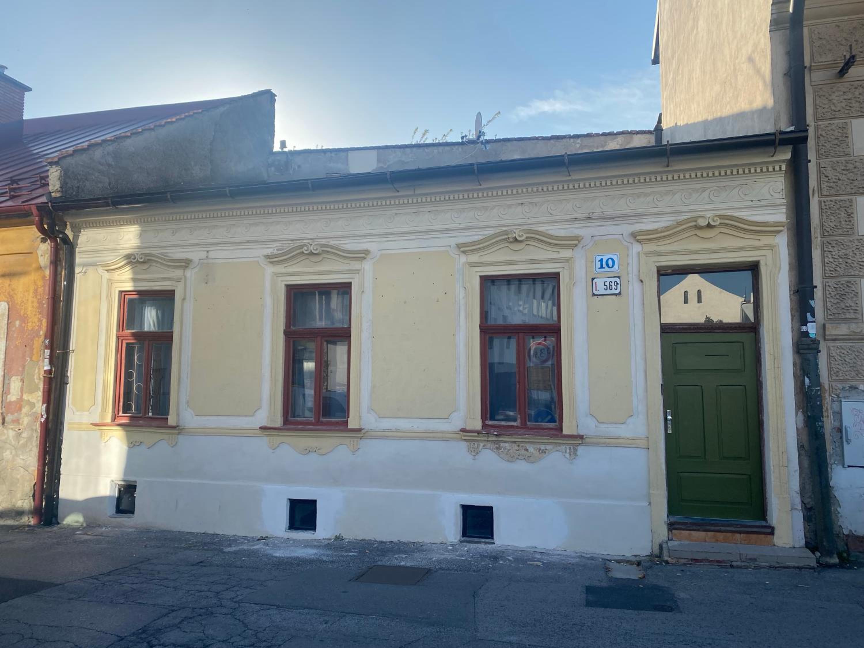 Apartment by the CITY WALL