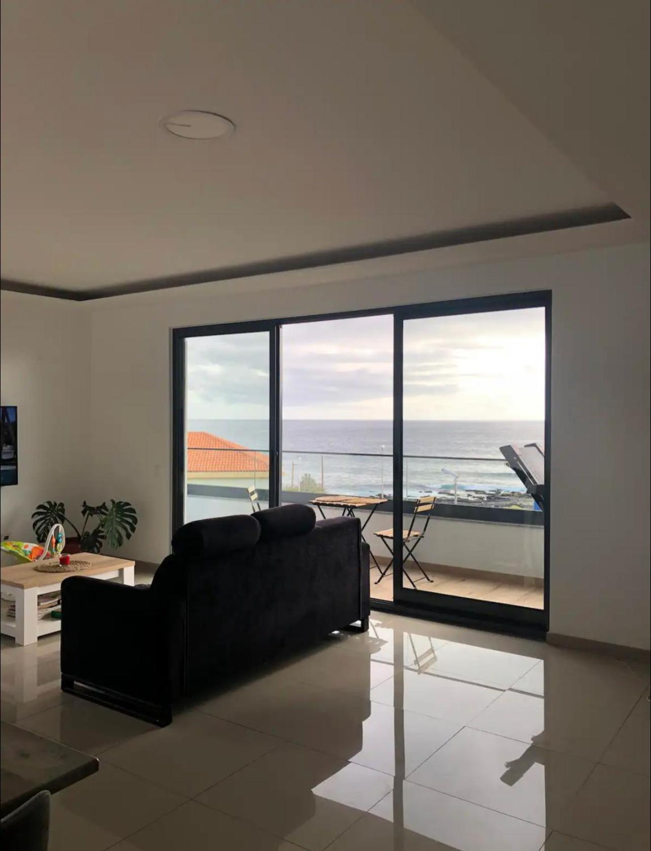 Luxury Apartment Ocean Views