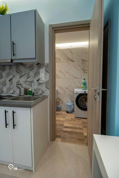 The Aqua - Stylish & Comfy Studio in Egaleo-Athens