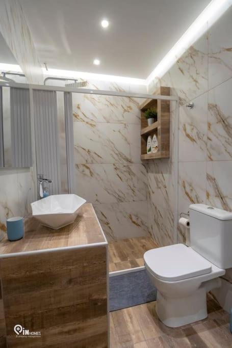 The Aqua - Stylish & Comfy Studio in Egaleo-Athens