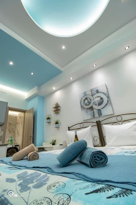 The Aqua - Stylish & Comfy Studio in Egaleo-Athens