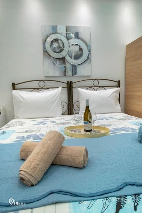 The Aqua - Stylish & Comfy Studio in Egaleo-Athens