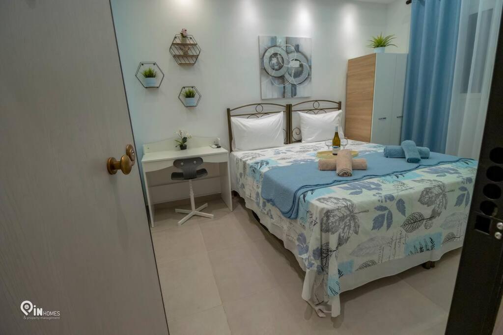 The Aqua - Stylish & Comfy Studio in Egaleo-Athens