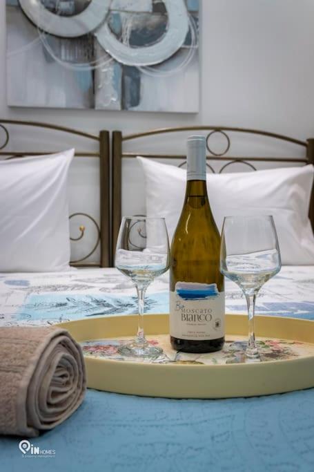 The Aqua - Stylish & Comfy Studio in Egaleo-Athens