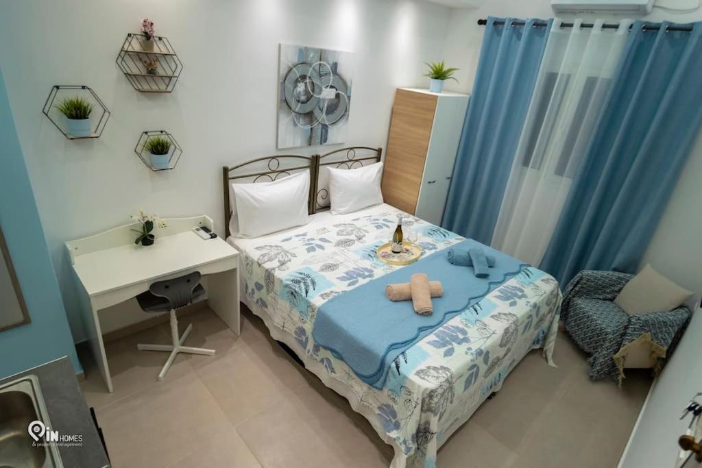 The Aqua - Stylish & Comfy Studio in Egaleo-Athens