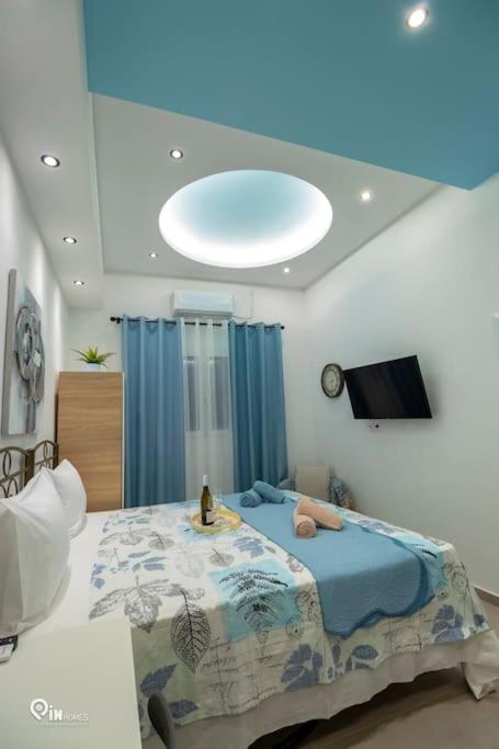 The Aqua - Stylish & Comfy Studio in Egaleo-Athens