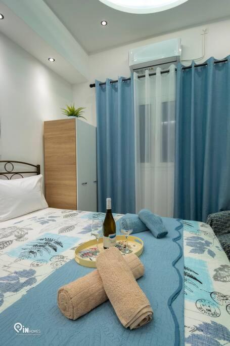 The Aqua - Stylish & Comfy Studio in Egaleo-Athens