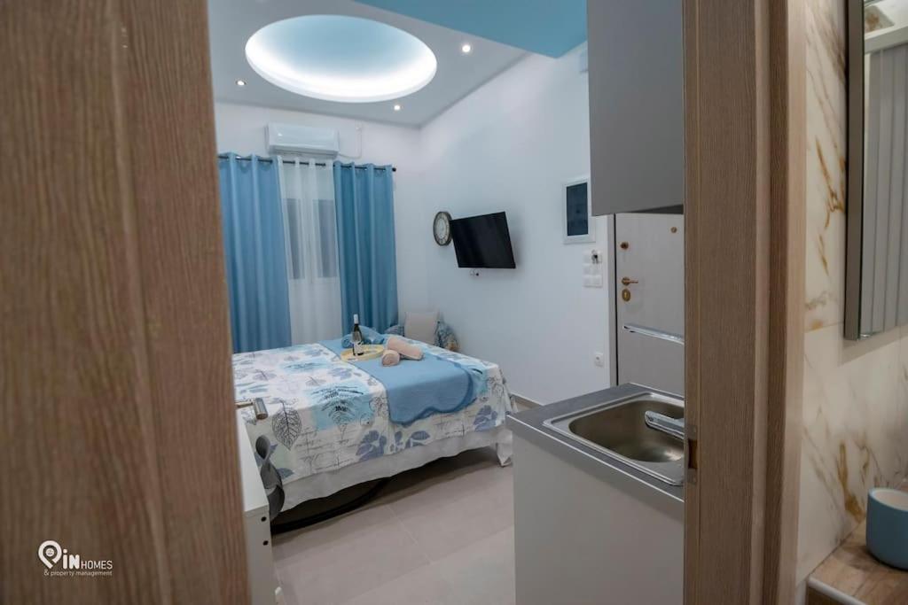 The Aqua - Stylish & Comfy Studio in Egaleo-Athens