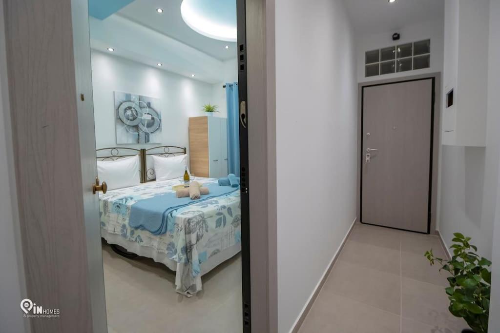 The Aqua - Stylish & Comfy Studio in Egaleo-Athens