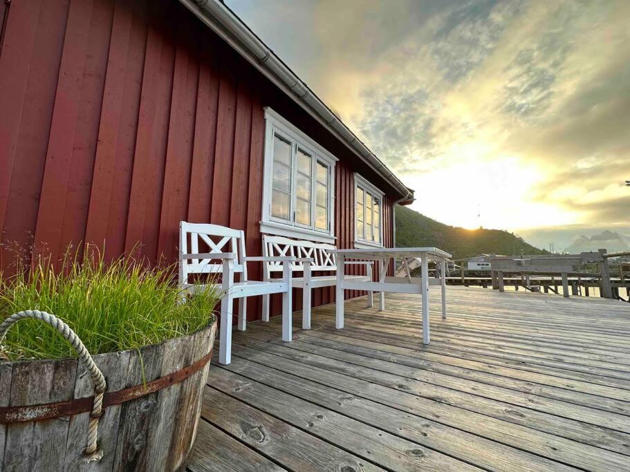 Arctic Fishermans Lodge- SAUNA included view 4