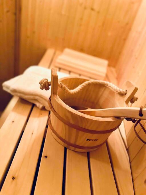 Arctic Fishermans Lodge- SAUNA included view 3