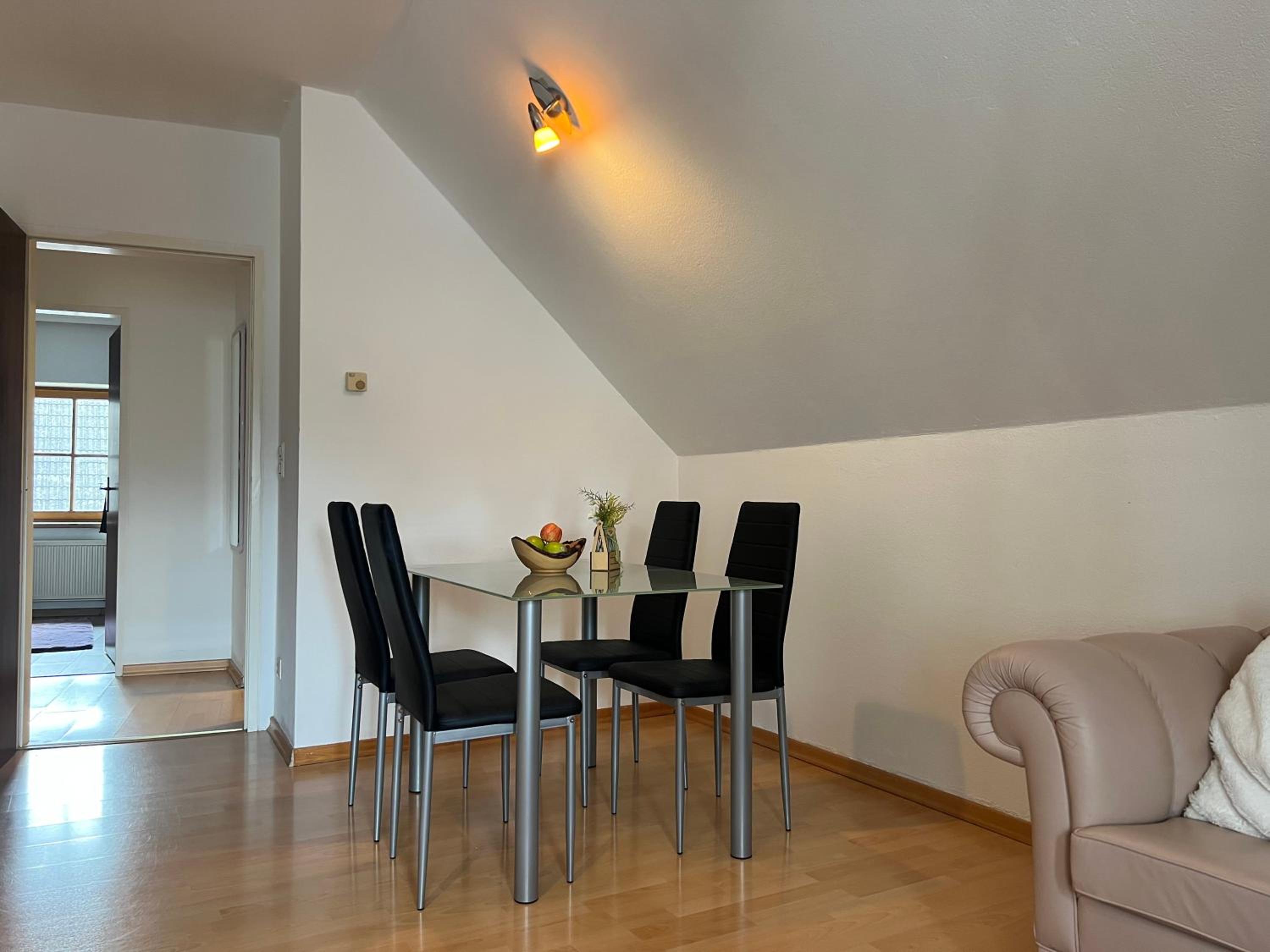 HILLSIDE HOME in the heart of Tamsweg, perfect retreat for a cozy stay in the Valley