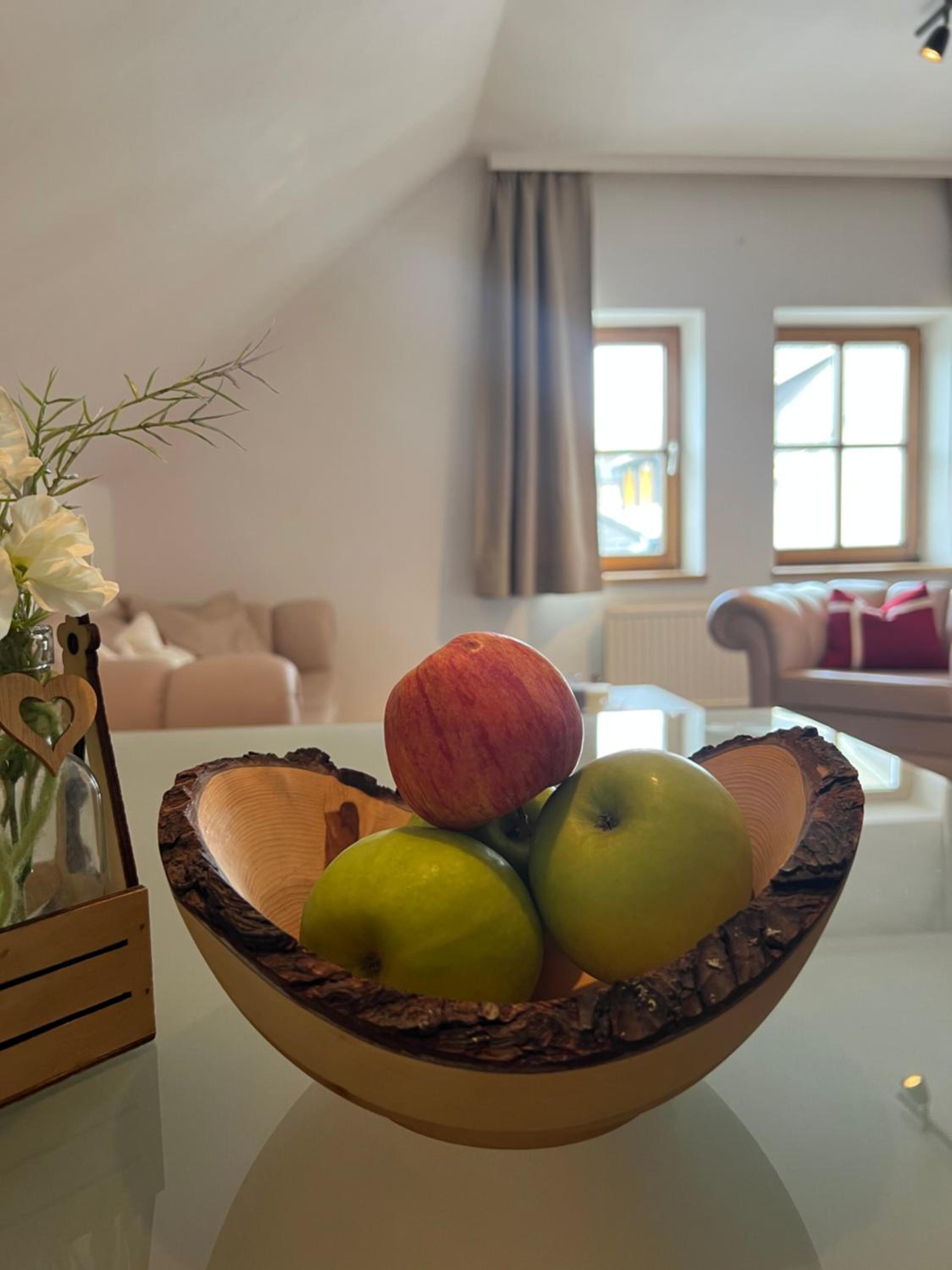 HILLSIDE HOME in the heart of Tamsweg, perfect retreat for a cozy stay in the Valley
