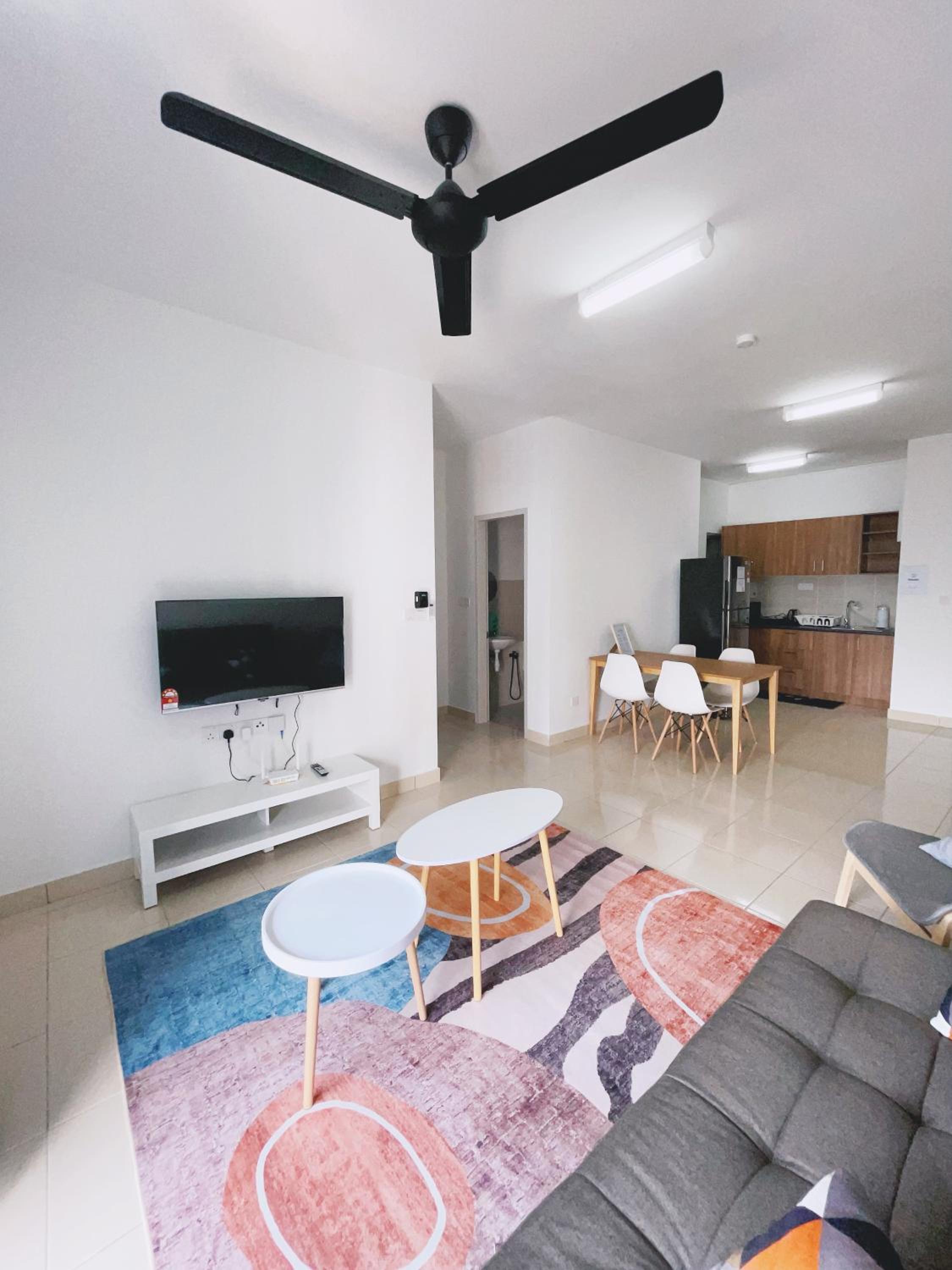 Airport stay Entire 3 BDR Apart, sleeps 4-5 guests, Kota Warisan KLIA photo 3