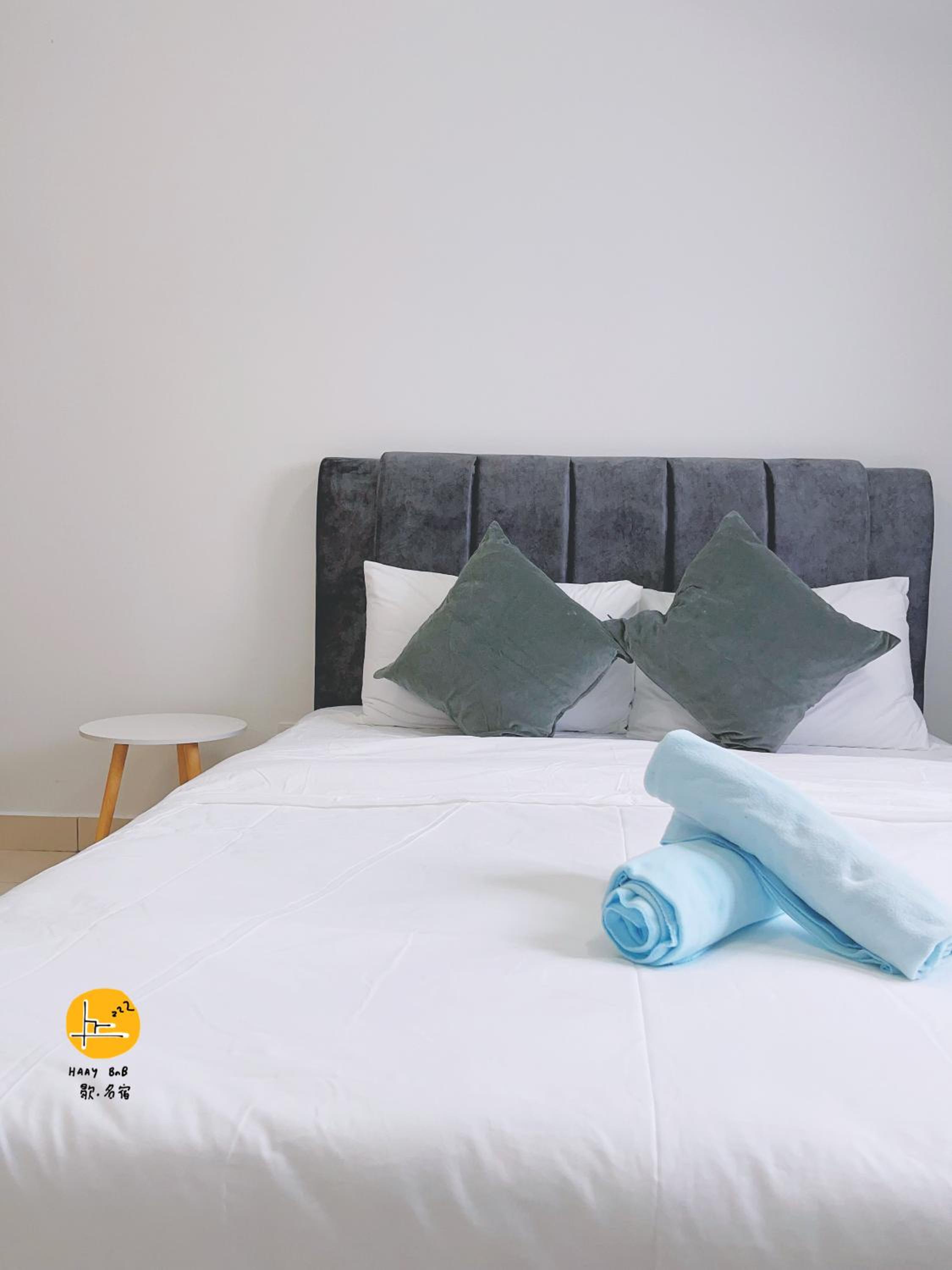 Airport stay Entire 3 BDR Apart, sleeps 4-5 guests, Kota Warisan KLIA photo 1