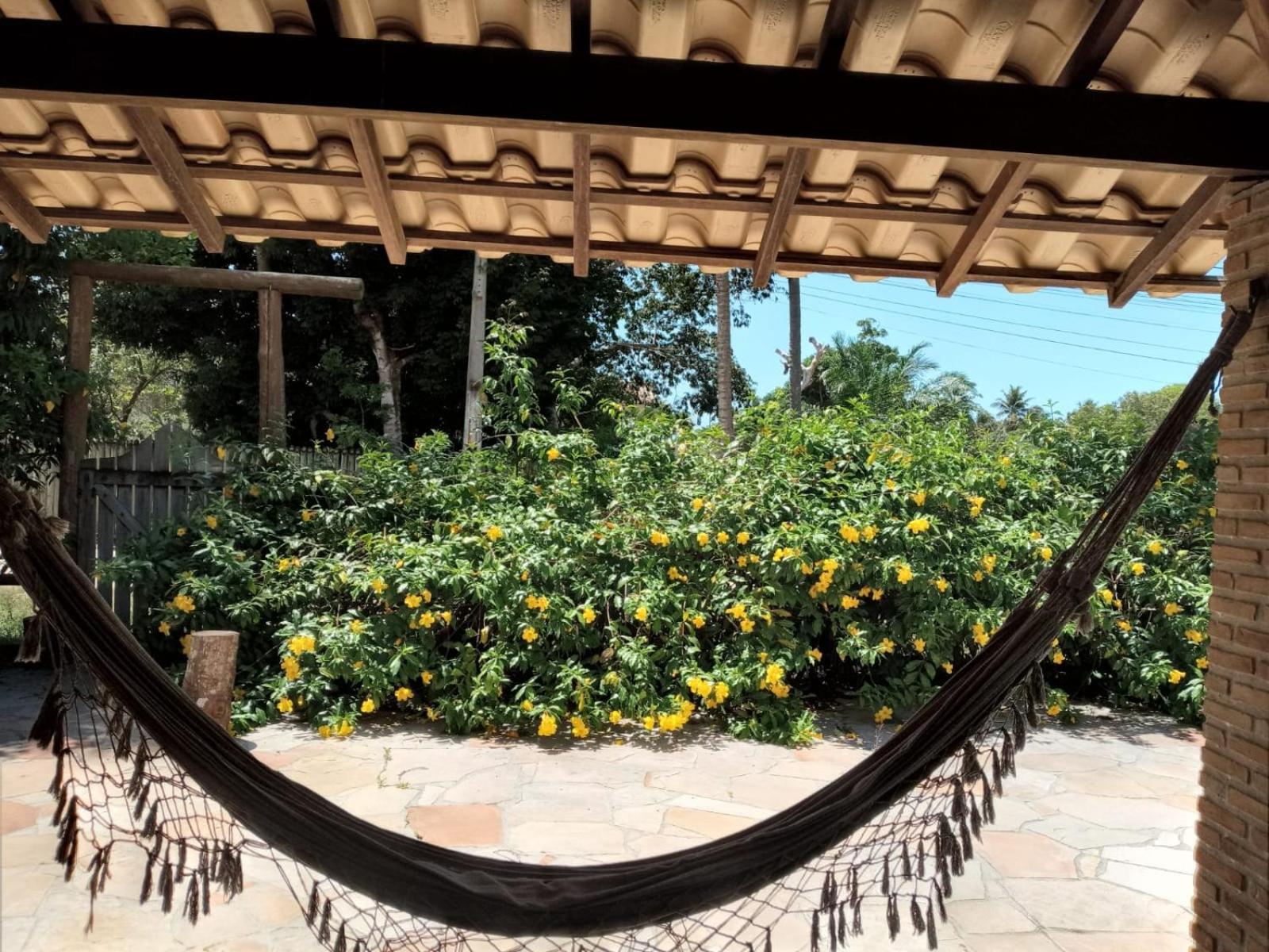 Casa Encantadora e Charmosa a 1 quadra da praia