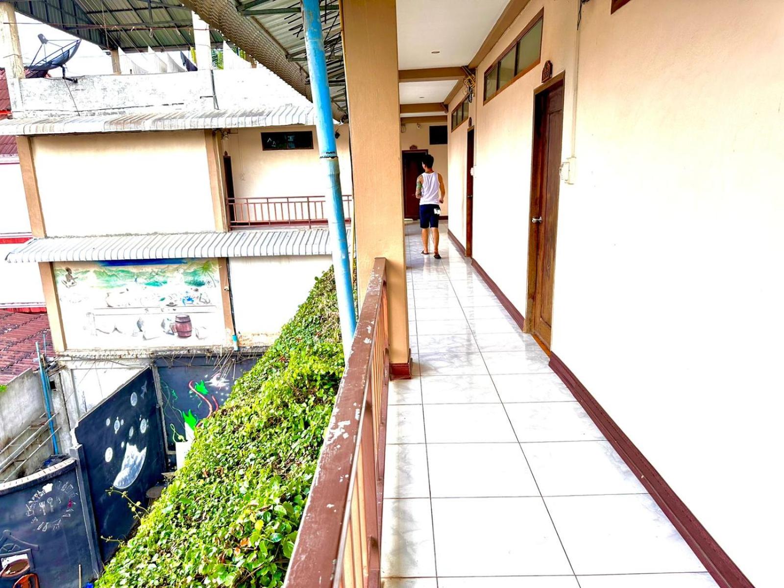 Photo 44