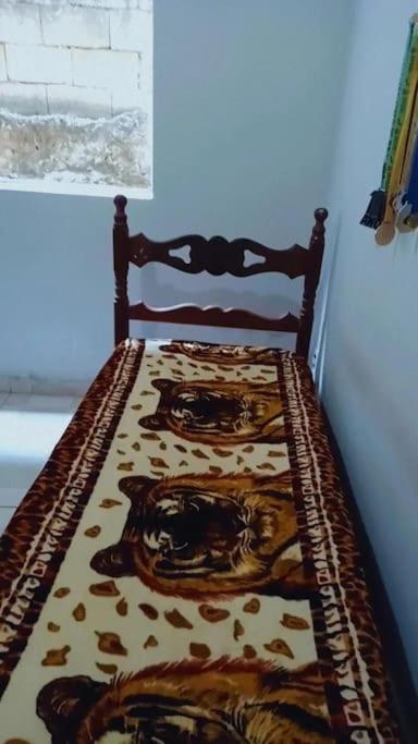 Casa tranquila e boa localização