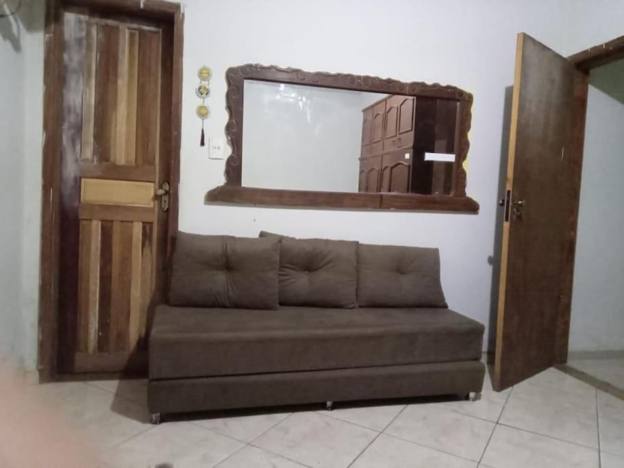 Casa tranquila e boa localização