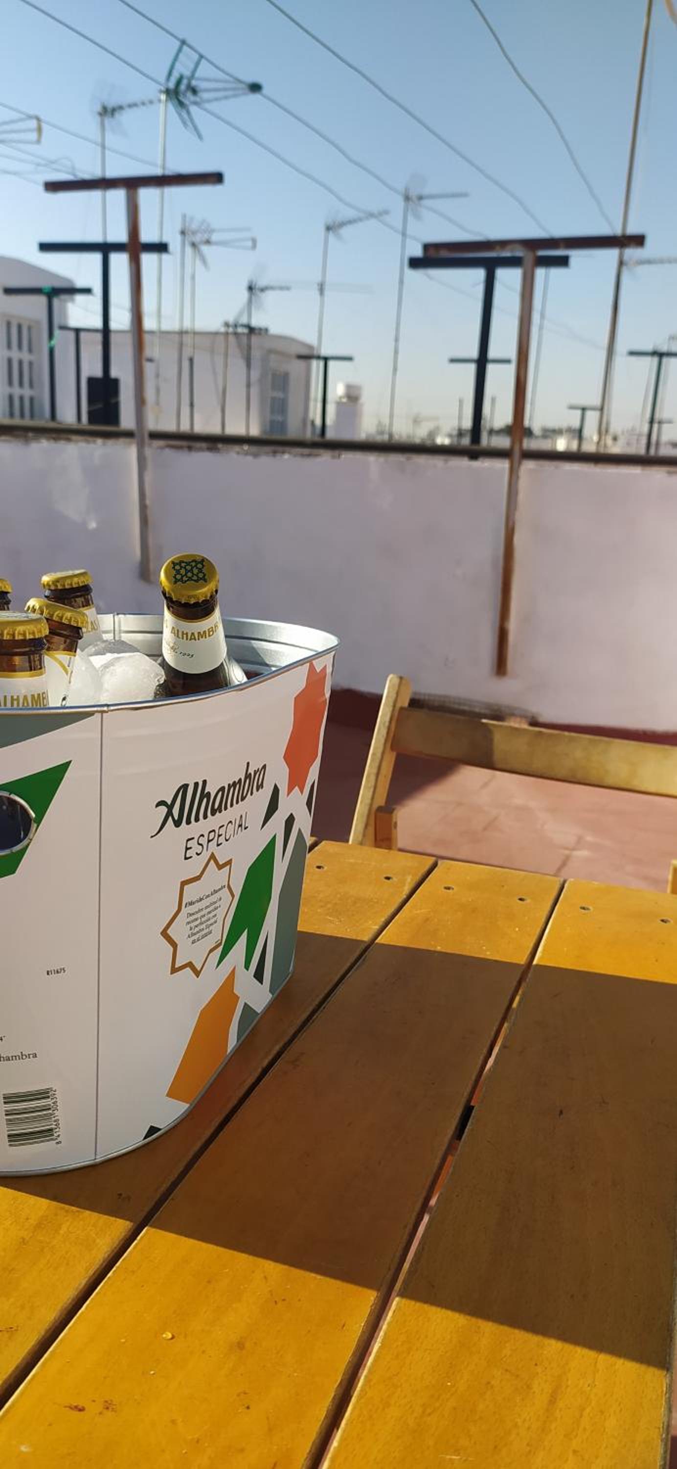 Apartamento cerca del centro y de la estación Santa Justa a pie, 1 plaza de Parking gratis
