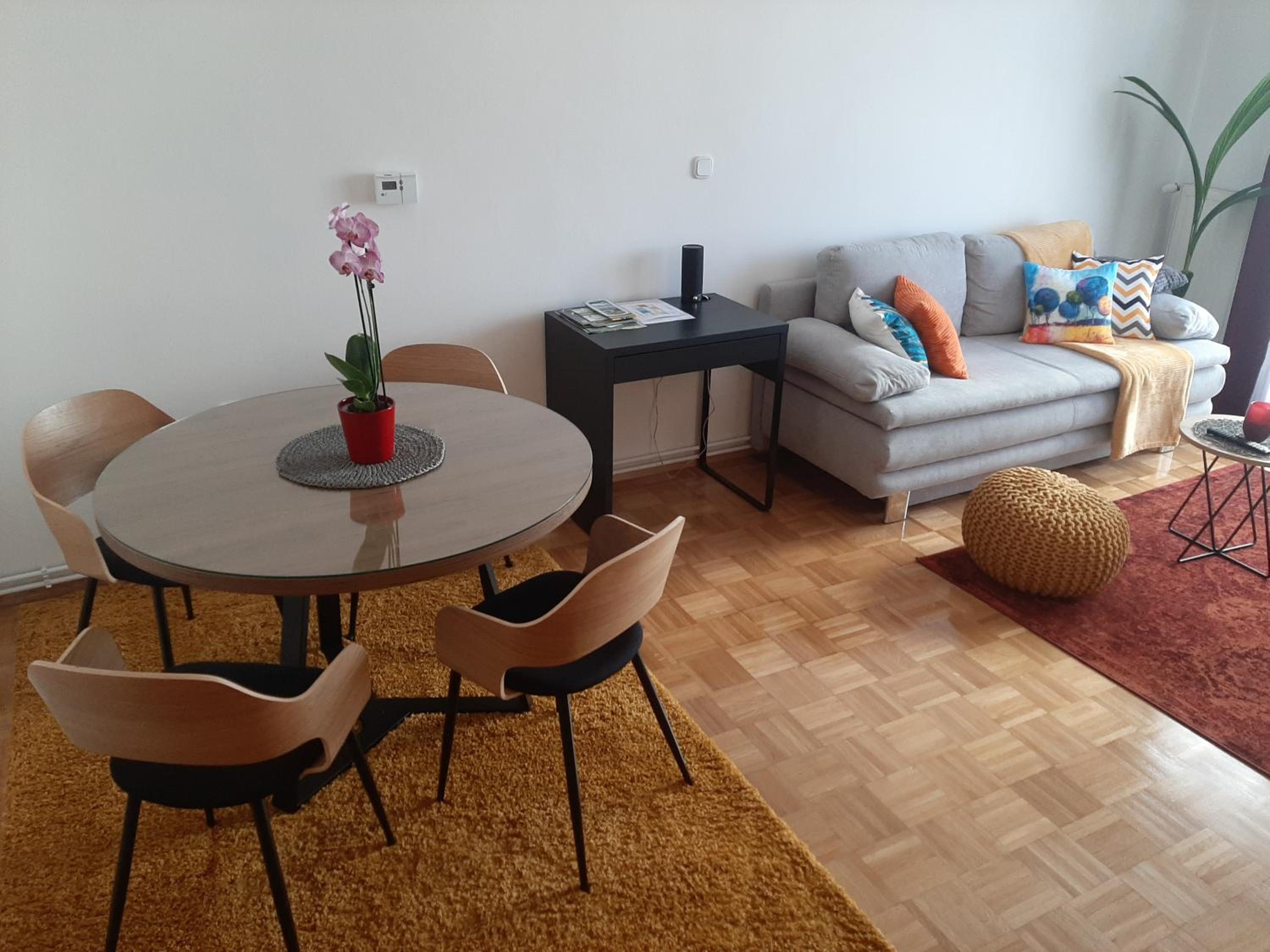 Apartment Relax with infrared Sunshower